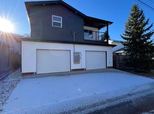 10626 65th Ave NW, Edmonton, AB T6H 1V4