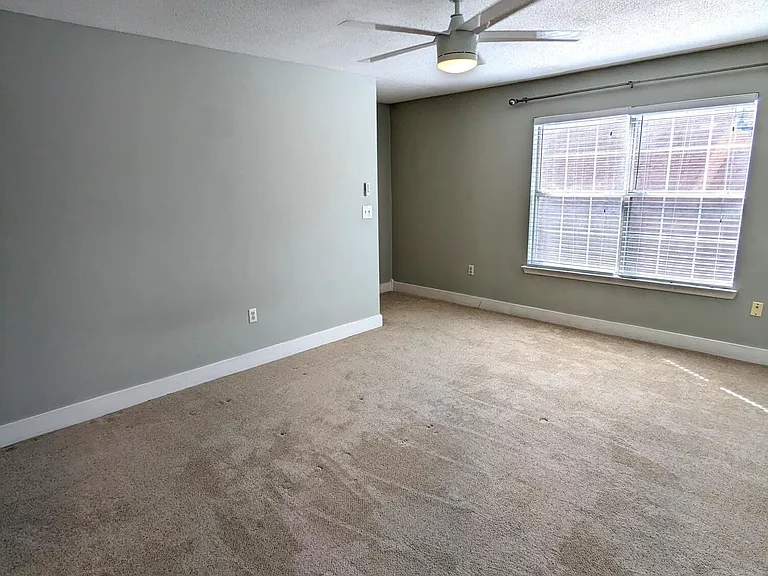 517 Rush Park Cir — Photo 7
