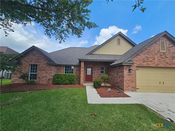 632 Garnet St, Seguin, TX 78155