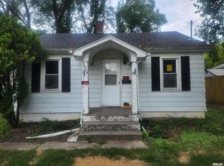 3009 44th St, Moline, IL 61265