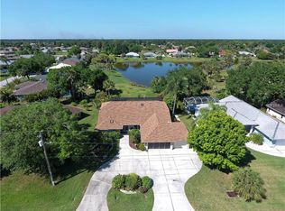 4 Sportsman Ct, Rotonda West, FL 33947