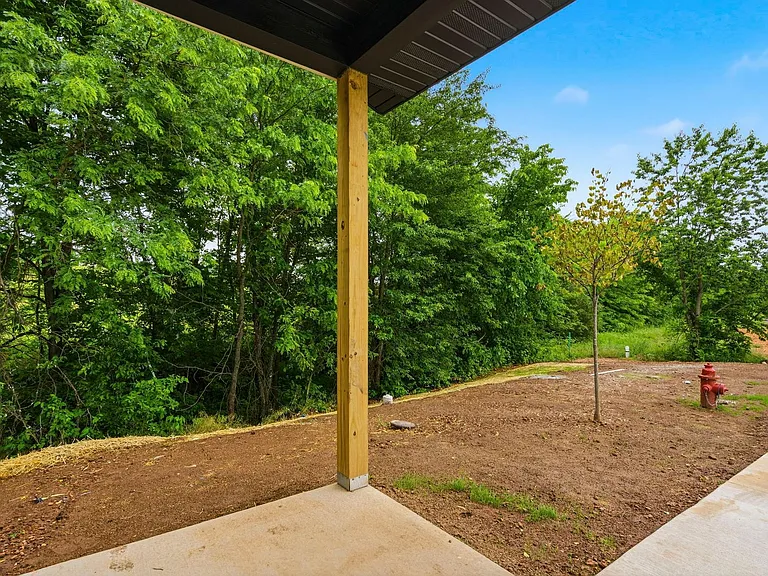 2191 W Parkview Ave — Photo 41