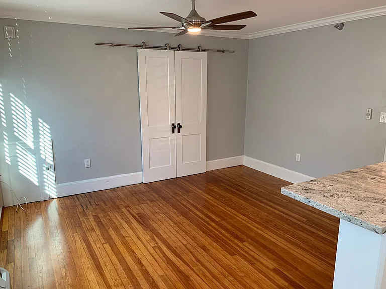 635 12th Ave NE #17 — Photo 5