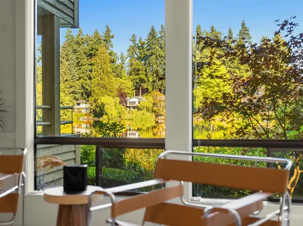 19524 Echo Lake Place N #A103, Shoreline, WA 98133