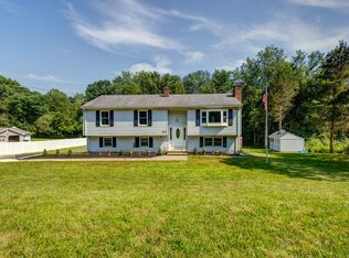 976 Clintonville Rd, Wallingford, CT 06492