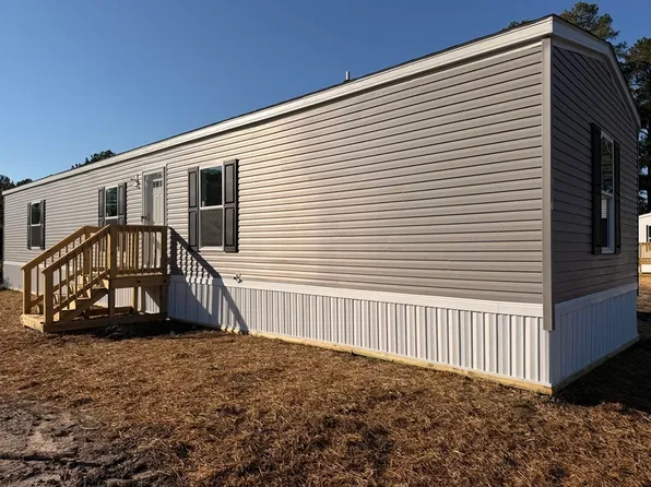3525 E Elizabethtown Rd, Lumberton, NC