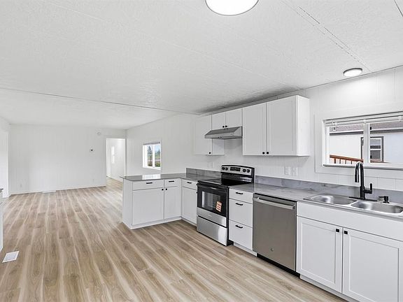 4th image of 2201 N Craig Rd Lot 260