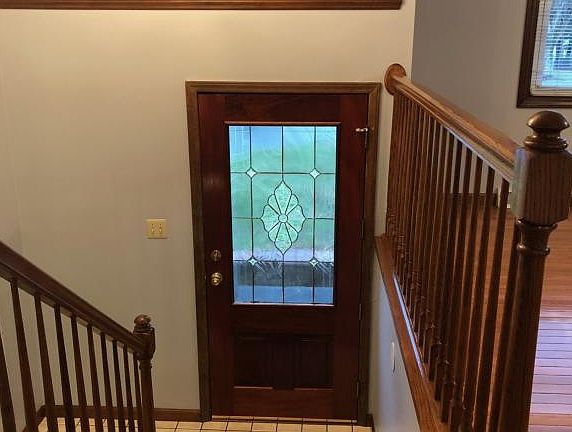 3rd image of 101 Hunter Hills Cir