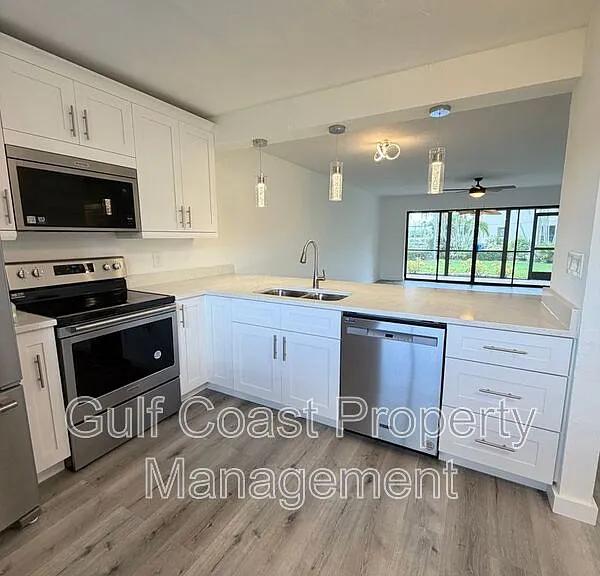 16150 Bay Pointe Blvd #107 — Photo 7