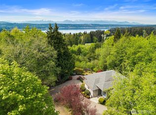 144 NE Clearview Ln, Bremerton, WA 98310