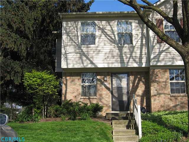 1st image of 496 Foxtrail Cir E