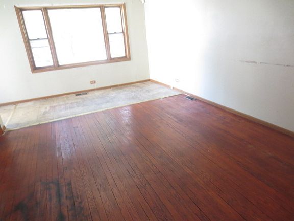 2nd image of 3342 N Neenah Ave