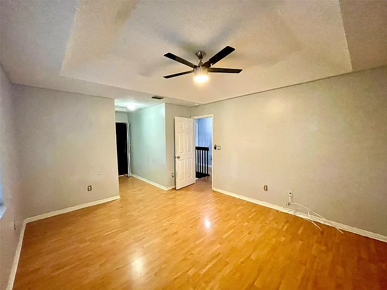 10348 SW 20th St — Photo 7