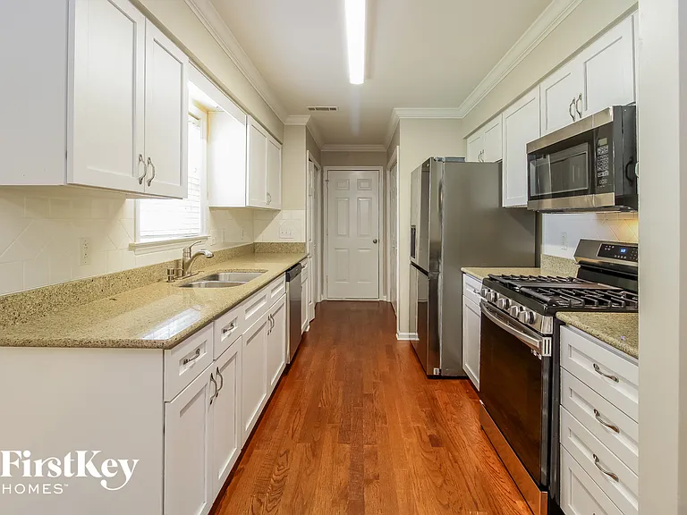 3802 Watercourse Ct — Photo 5