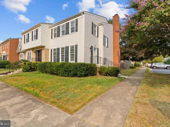 9932 Longford Ct, Vienna, VA 22181