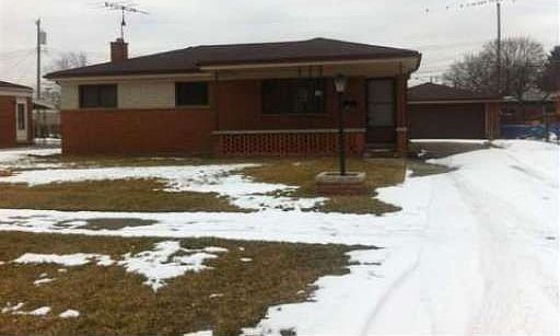 2nd image of 25469 Wexford Ave