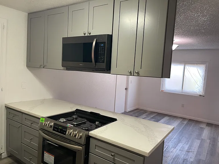 1679 N Alice Ave — Photo 7