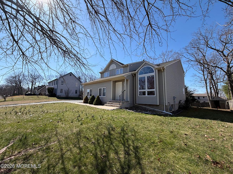 1st image of 759 Tall Oaks Drive