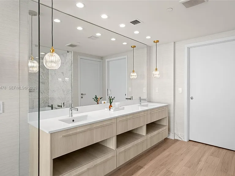 3131 NE 7th Ave #2101 — Photo 33