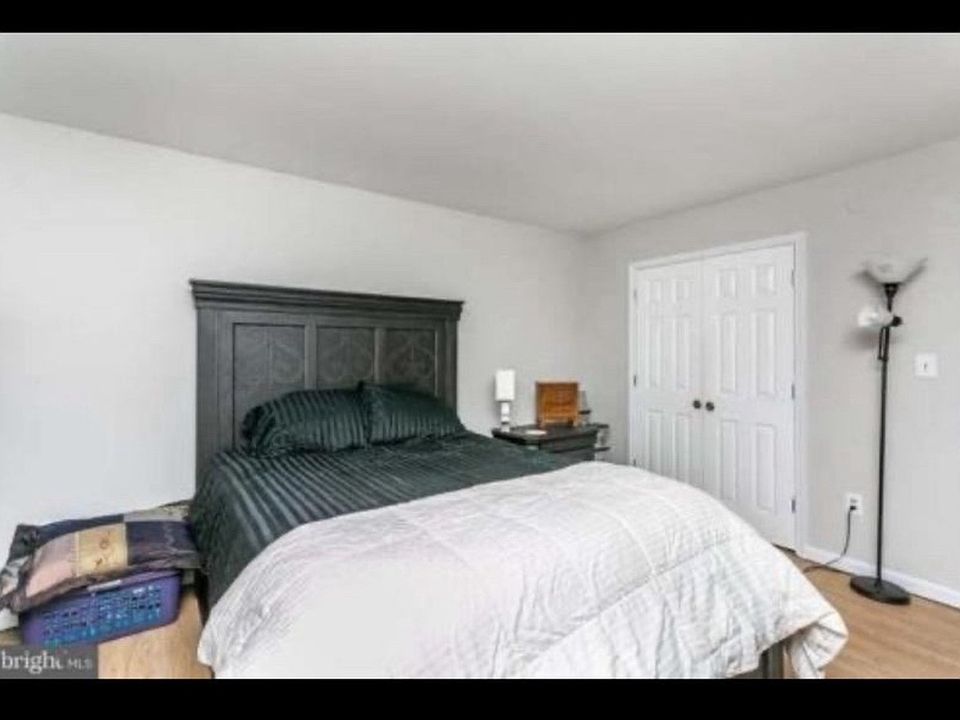 1st image of 11 Chapmanview Ct