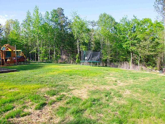 5th image of 139 Treeline Dr