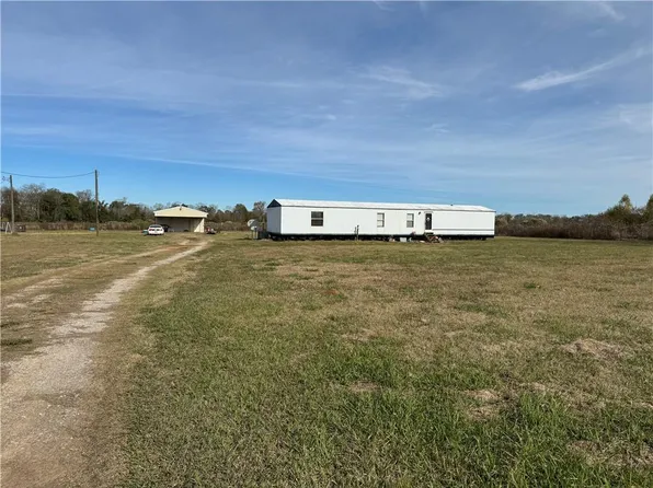 255 English Rd, Plaucheville, LA 71362