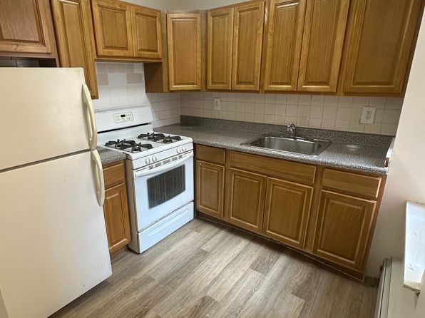 901 E 179th St APT 2A