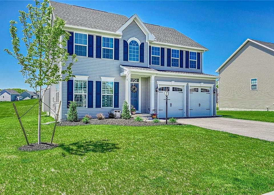 1st image of 84 Stoneledge Way