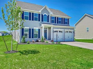 84 Stoneledge Way, Penfield, NY 14526