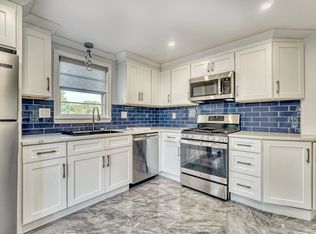 28 Border Rd, Holbrook, MA 02343