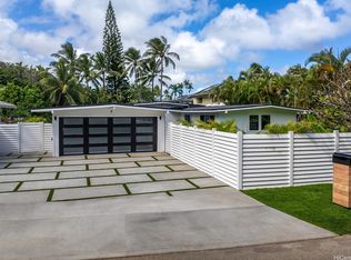 114 Kaelepulu Dr, Kailua, HI 96734