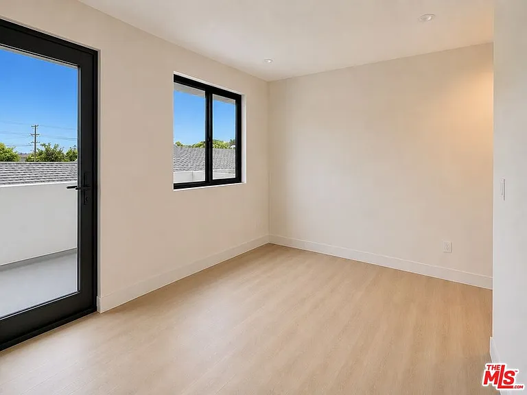 2707 Benedict St #3/4 — Photo 22