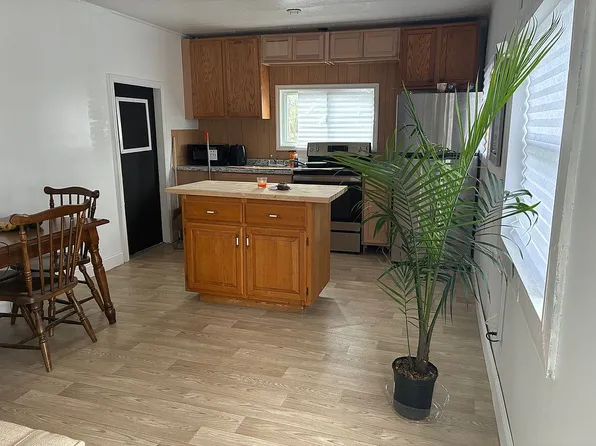 18 Jane St, Stroudsburg, PA 18360