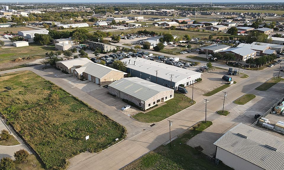 1st image of 10 Regency Dr #A