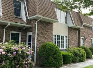 351-355 Main St #L, Easthampton, MA 01027
