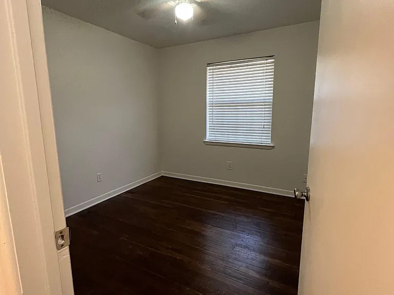 8936 Angleton Pl — Photo 6