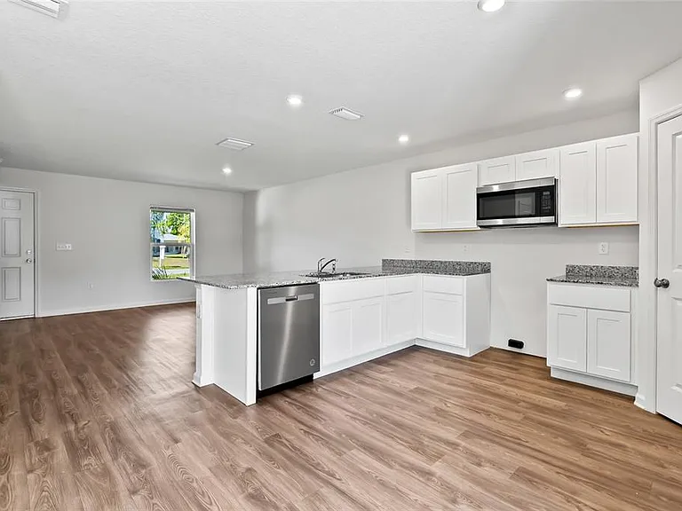 612 Linnet Ct — Photo 6