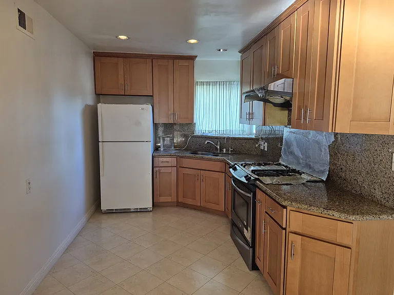 3716 Bartlett Ave — Photo 8