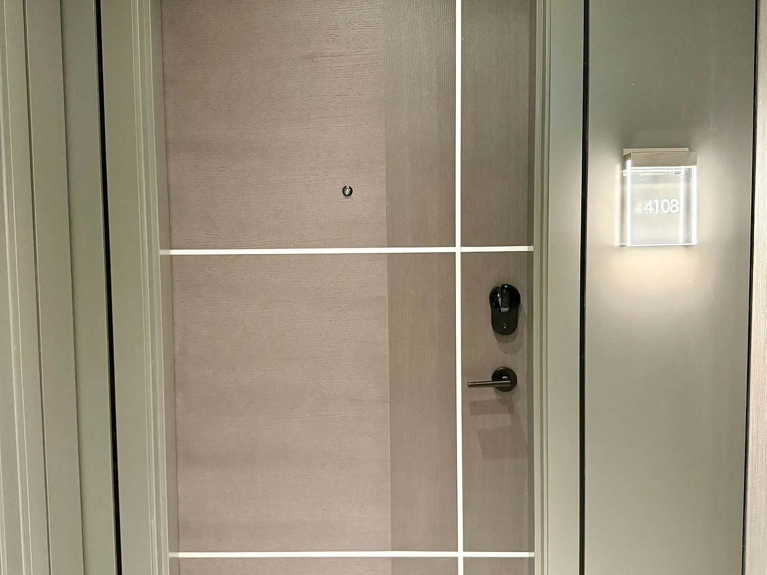 2 bed, $2,650 — Photo 2
