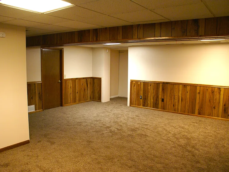 11220 Curtis Ave — Photo 29