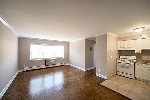 215 Aycrigg Ave Photo 1