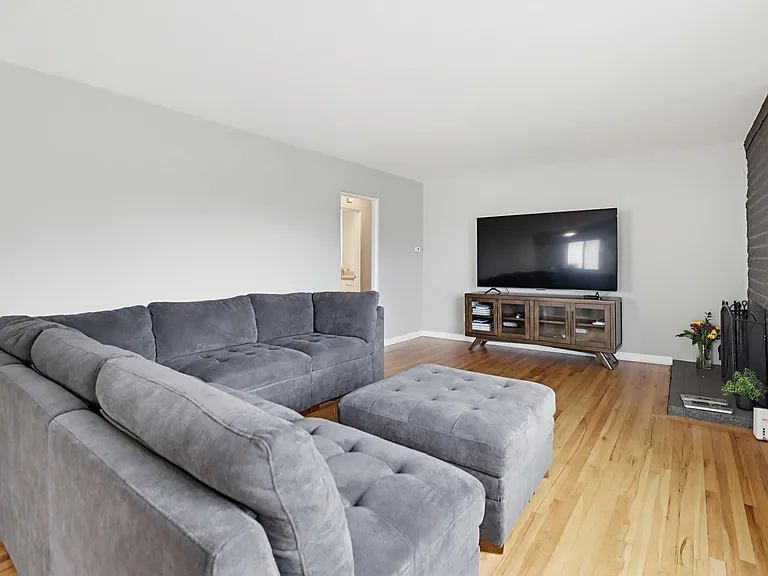 7372 Stanford Ave — Photo 5