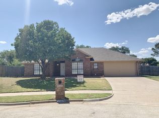 2220 Hunters Gln, Wichita Falls, TX 76306