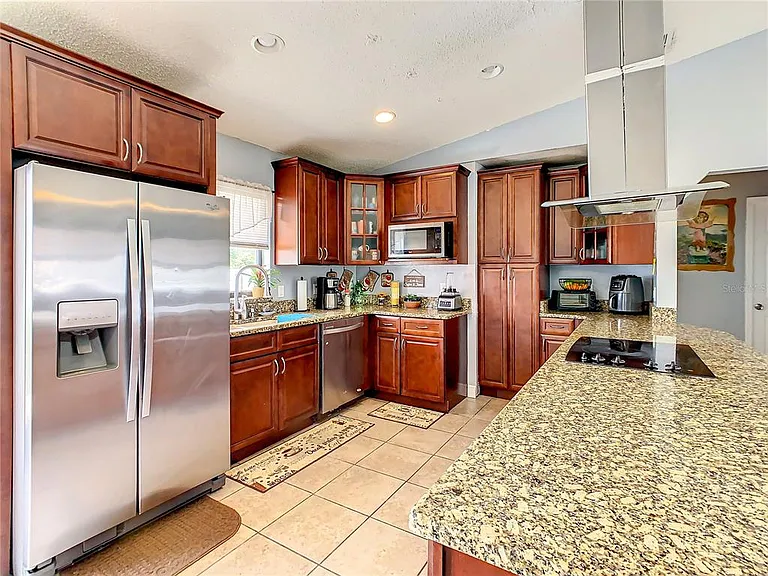 853 Blanc Ct — Photo 16