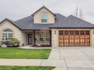 3856 Crystal Springs Dr, Medford, OR