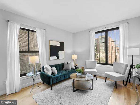 910 M St NW APT 210, Washington, DC 20001