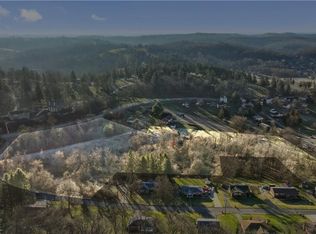 Williams St, Washington, PA 15301