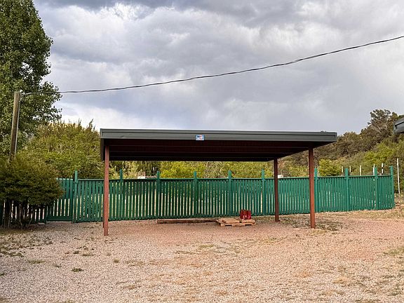 3rd image of 23 Arabian Ln
