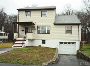 841 Lyle Ct, Peekskill, NY 10566