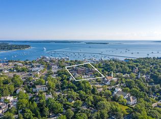 12 Sage St, Sag Harbor, NY 11963